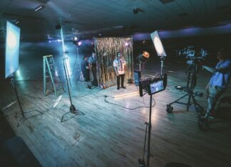 Produkcja filmowa w Warszawie – które studio filmowe wybrać?